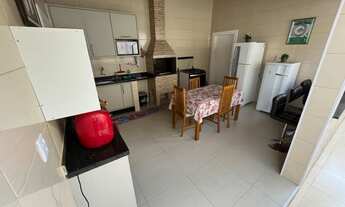 Imagem: Linda Casa Térrea com 5 Dormitórios no