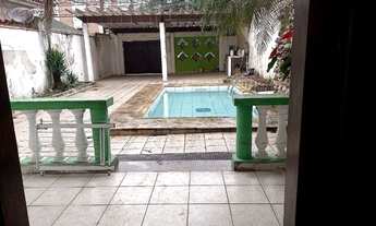 Imagem 7: Casa Sobrado com 4 dormitórios, 1 suíte, Edícula com Suíte, Piscina, e 3 vagas privativas