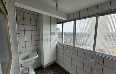 Imagem 4: Belíssimo apto. a Venda no centro de Jacareí/SP - 3 dormitórios - 2 banheiros - 108m² - em