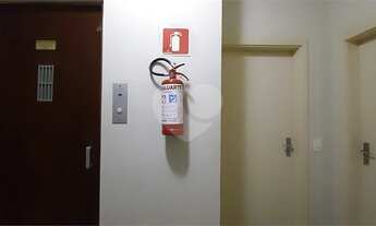 Imagem 7: 02 Dormitórios, Suíte, 01 vaga garagem, 02 quadras praia Pitangueiras Guarujá