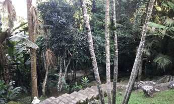 Imagem 7: Casa de condomínio sobrado para venda tem 350 metros quadrados com 5 quartos