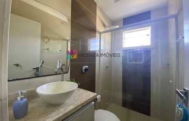 Imagem 6: Sobrado geminado de esquina, semimobiliado, com 3 dormitórios,1 suíte com sacada, Costa e