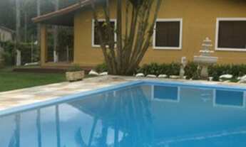 Imagem 2: Chácara 4 dorm, 1 suíte, piscina, campo de futebol, playground, churrasqueira - Arujá