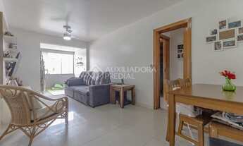 Imagem 5: Apartamento para venda possui 77 metros quadrados com 2 quartos em Petrópolis - Porto Ale