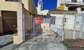 Imagem 2: Casa térrea com 1 dormitório, sala, cozinha, banheiro - quintal e 1 vaga