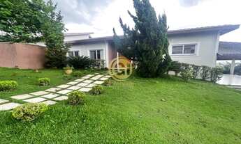 Imagem 7: Casa de condomínio térrea para aluguel possui 328 metros quadrados com 4 quartos