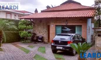 Imagem 2: CASA EM CONDOMÍNIO - ARUJAZINHO 1, 2, 3 - SP