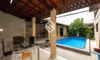 Imagem: Sobrado 5 Suites maravilhoso localizado