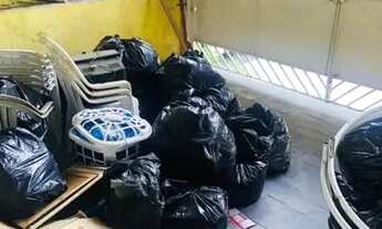 Imagem 2: DE QUEIROZ. IMÓVEL AMPLO COM LOCALIZAÇÃO! PRIVILEGIADA! PERTINHO DE TUDO QUE VOCÊ PRECISA!