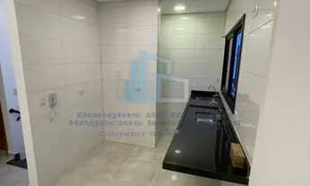 Imagem 4: Sobreposta Alta Perto da Praia com 2 Dormitórios Reforamada na Praia Grande no bairro Avia