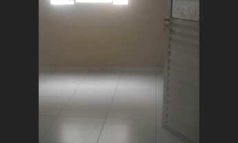 Imagem 5: Aluga-se casa de um quarto grande em frente à entrada do Atacadão