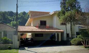 Imagem 2: Casa 304 m² 4 Quartos sendo 2 Suítes e 4 banheiros à Venda por R$ 1.500.000,00