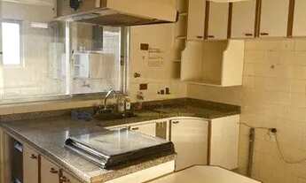 Imagem 7: Apartamento em andar alto, com vista para o bairro