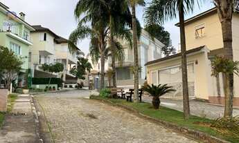 Imagem 5: Excelente sobrado em condomínio fechado no inicio da Serra / 4 Suítes / Piscina