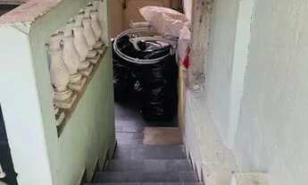 Imagem 5: DE QUEIROZ. IMÓVEL AMPLO COM LOCALIZAÇÃO! PRIVILEGIADA! PERTINHO DE TUDO QUE VOCÊ PRECISA!