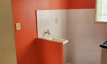 Imagem 2: Apê no Condomínio Antúrio com armários planejados. Próx. ao Delphina Aziz, feiras, upa e l