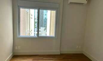 Imagem 5: Apartamento todo reformado com 310 m2 com 3 suites, 2 vagas no Jardim Paulista