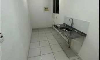 Imagem 2: Apartamento para aluguel possui 44 metros quadrados com 2 quartos em Lago Azul - Manaus