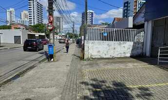 Imagem 2: ALUGO CASA no bairro da Madalena com 250m² na Rua Carlos Gomes - Recife - PE