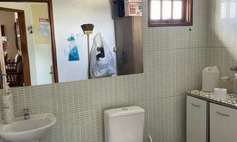 Imagem 7: Casa para venda tem 225 metros quadrados com 4 quartos