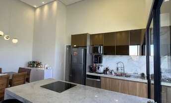 Imagem 3: Casa de condomínio para venda tem 167 metros quadrados com 3 quartos