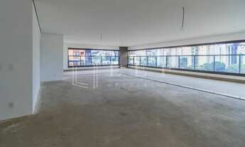 Imagem: Prédio em rua tranquila com lazer total