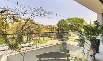 Imagem 4: Apartamento novo em edifício projetado por Patricia Anastassiadis