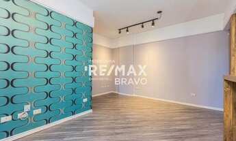 Imagem 7: Apartamento 2 quartos, 1 suíte, sacada com churrasqueira, cozinha equipada, 1 vaga no Cris