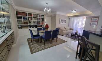 Imagem 2: Apartamento para venda tem 109 metros quadrados com 3 quartos em Centro - Florianópolis