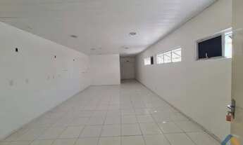 Imagem 4: Casa para aluguel possui 672 metros quadrados em Farol - Maceió - AL