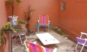 Imagem 2: Casa com 2 dormitórios, 2 vagas de garagem no Vila Mangalot