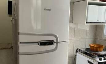 Imagem 3: Apartamento Mobiliado com 1 Dormitório, Sacada e Piscina na Ocian, 200 Metros da Praia