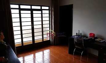 Imagem 4: Sobrado com 2 dormitórios à venda, 345 m² por R$ 510.000,00 - Vila Odete - Taubaté/SP