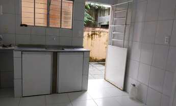 Imagem 5: Sobrado para aluguel possui 100 metros quadrados com 3 quartos em Água Fria - Recife - Per