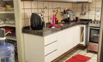 Imagem 7: Apartamento para aluguel possui 135 metros quadrados com 4 quartos em MADALENA -