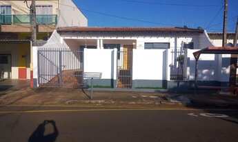 Imagem: Casa no jardim Castelo 3 quartos sendo 1