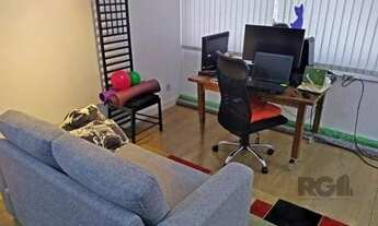 Imagem 3: Apartamento no Partenon de 3 dormitórios, vaga e infra