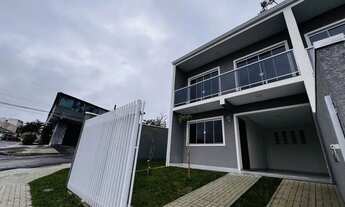 Imagem: Sobrado com 3 quartos à venda por R$ 550000.00