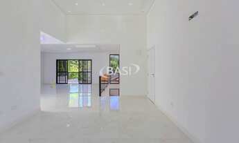 Imagem 5: Casa nova com piscina no Ecoville