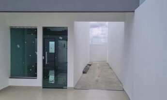 Imagem 2: Casa 2/4 com Quintal Amplo na Gabriela - Pronta para Morar