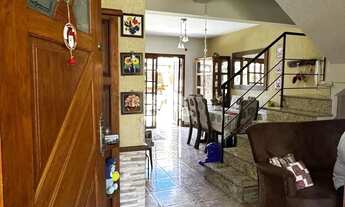 Imagem 2: Ampla Casa com 4 Dormitórios e Salão de Festas com Churrasqueira em Ipanema