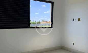 Imagem 4: REF: OFFICE2226 Casa no condomínio Rosas de Leiria, sendo 3 suíte com 246m², Goianira - GO