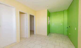 Imagem 2: Prédio à venda nas Três Vendas, Pelotas: 9 apartamentos de 2 quartos, cozinha e banheiro