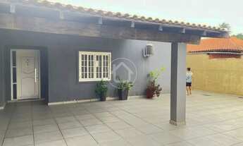 Imagem: CASA COM 03 QUARTOS SENDO 01 SUITE