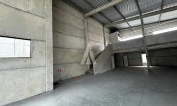 Imagem 4: Galpão à venda no bairro Petrópolis em Joinville-SC por R$ 1.340.000,00