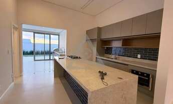 Imagem 4: Casa à venda em Campinas, Alphaville Dom Pedro 3, com 3 suítes, com 237 m², Alphaville Dom