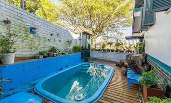 Imagem 2: CASA 03 dormitórios, 2 suítes, 216m² privativos com piscina no BAIRRO MEDIANEIRA