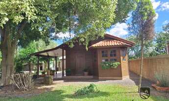 Imagem: Terreno com 990m², chalé, piscina e galpão