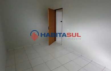 Imagem 2: Bem localizado na região, próximo a supermercado e ponto de ônibus