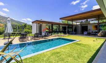 Imagem: Casa de condomínio em Rua dos Curiós